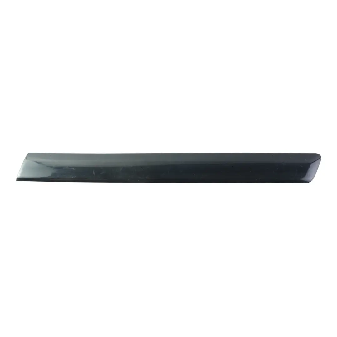 Moldura Lateral Trasera Izquierda Negro Phantom Z9Y para Audi A3 8P 3D con número de pieza 8P3853983D Audi A3 8P 3D Moldura Lateral Trasera Izquierda Negro Phantom Z9Y - SKU 8P3853983D-PHB - Número de pieza 8P3853983D