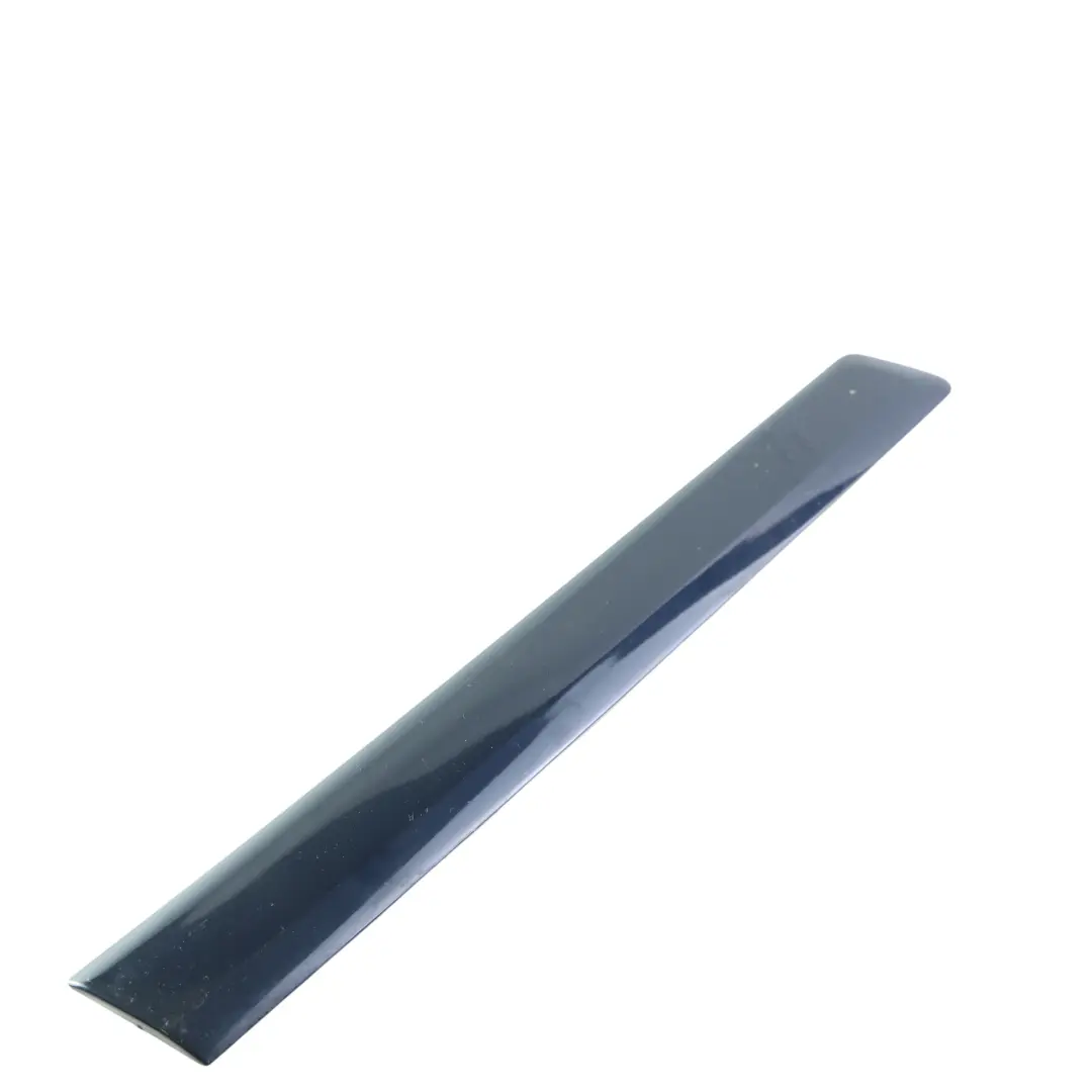 Moulure Panneau Arrière Droit Bleu Océan Nacré Z5A pour Audi A3 8P à propos du numéro de pièce 8P3853984D Audi A3 8P Moulure Panneau Arrière Droit Bleu Océan Nacré Z5A - SKU 8P3853984D-OBL - Numéro de pièce 8P3853984D