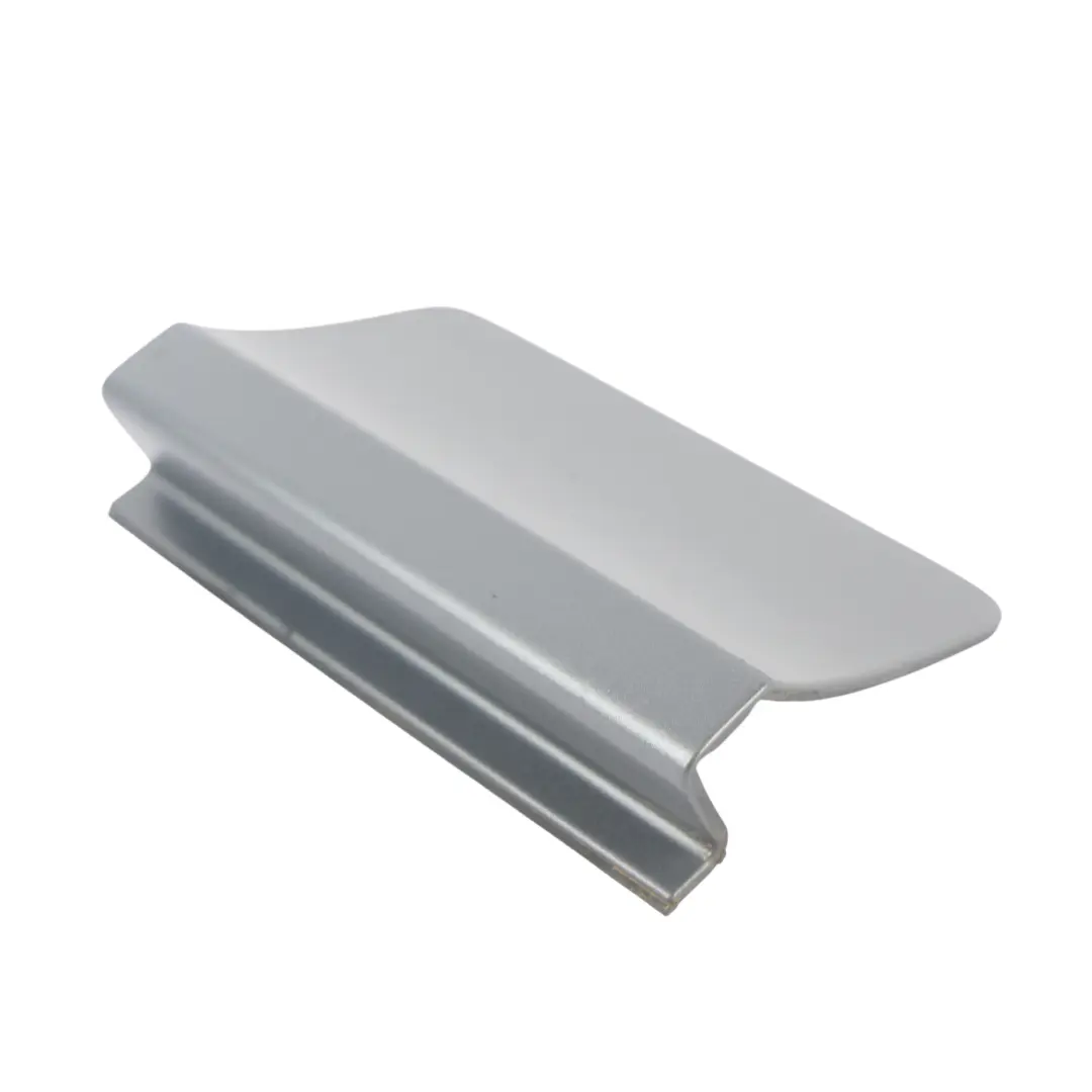 Cache Crochet Remorquage Arrière Gris Platine pour Audi A3 S3 8P à propos du numéro de pièce 8P4807441C Audi A3 S3 8P Cache Crochet Remorquage Arrière Gris Platine - SKU 8P4807441C - Numéro de pièce 8P4807441C