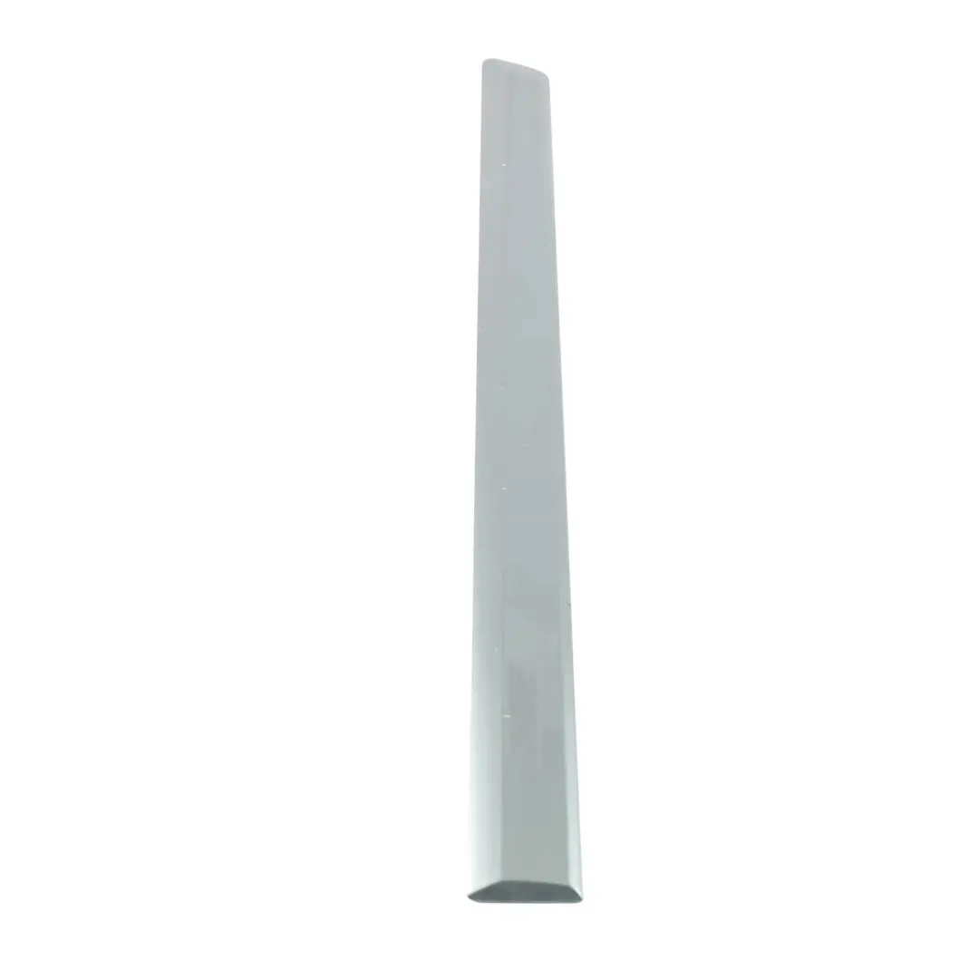 Listwa Progu Drzwi Tylnych Lewa Condor Grey Y7E do Audi A3 8P o numerze 8P4853963A Audi A3 8P Listwa Progu Drzwi Tylnych Lewa Condor Grey Y7E - SKU 8P4853963A-CGR - Numer Części 8P4853963A