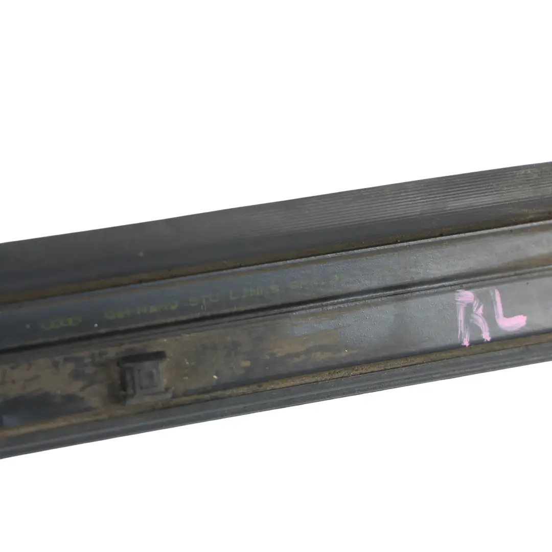 Couvercle Porte Arrière Gauche Noir Phantom Z9Y pour Audi S3 8P à propos du numéro de pièce 8P4853969G Audi S3 8P Couvercle Porte Arrière Gauche Noir Phantom Z9Y - SKU 8P4853969G-PHB - Numéro de pièce 8P4853969G