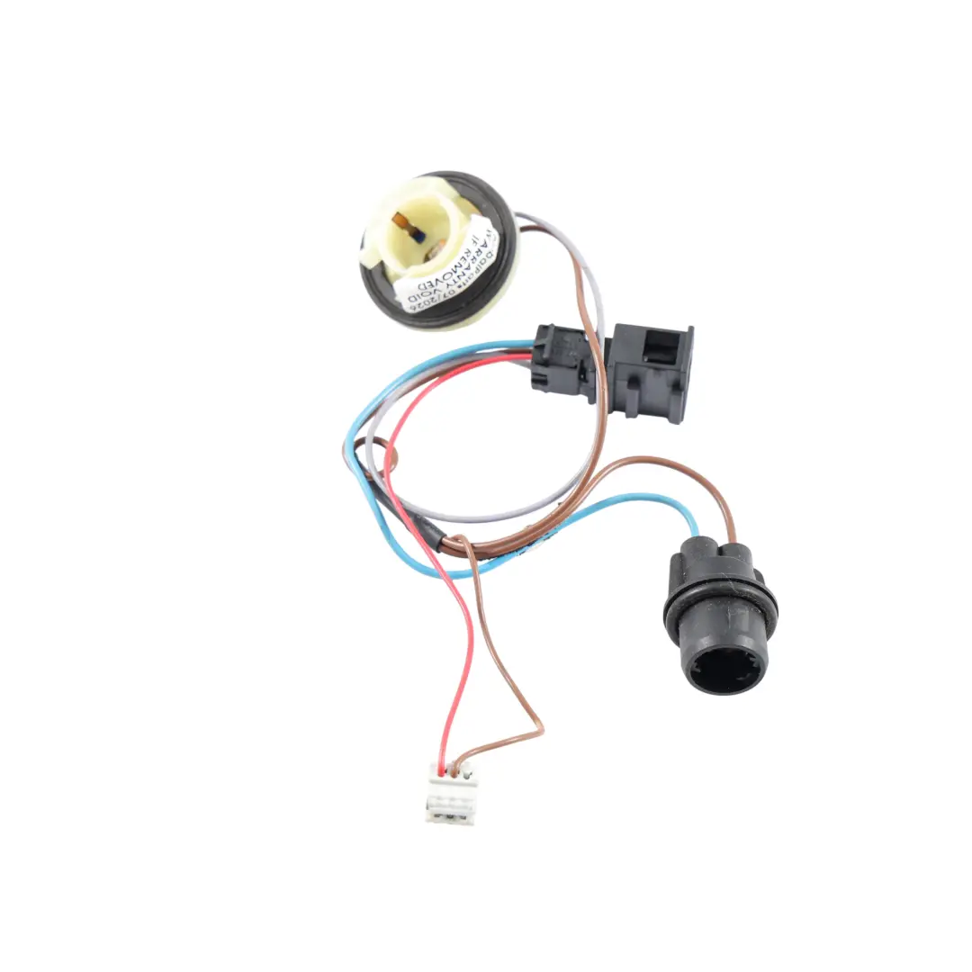 Portalampada Fanale Posteriore Sinistro Destro per Audi A3 8P Cabrio con numero di parte 8P7945221A Audi A3 8P Cabrio Portalampada Fanale Posteriore Sinistro Destro - SKU 8P7945221A - Numero di parte 8P7945221A