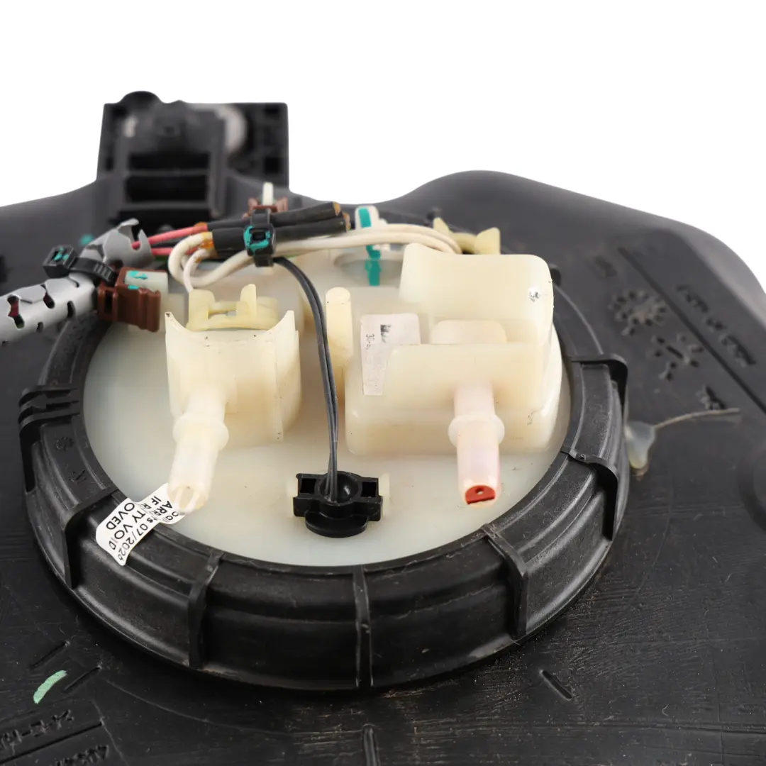 AdBlue Additive Reduction Fuel Tank Diesel to Audi Q5 8R with Part number 8R0131877F Audi Q5 8R AdBlue Additive Reduction Fuel Tank Diesel - SKU 8R0131877F - Part number 8R0131877F
