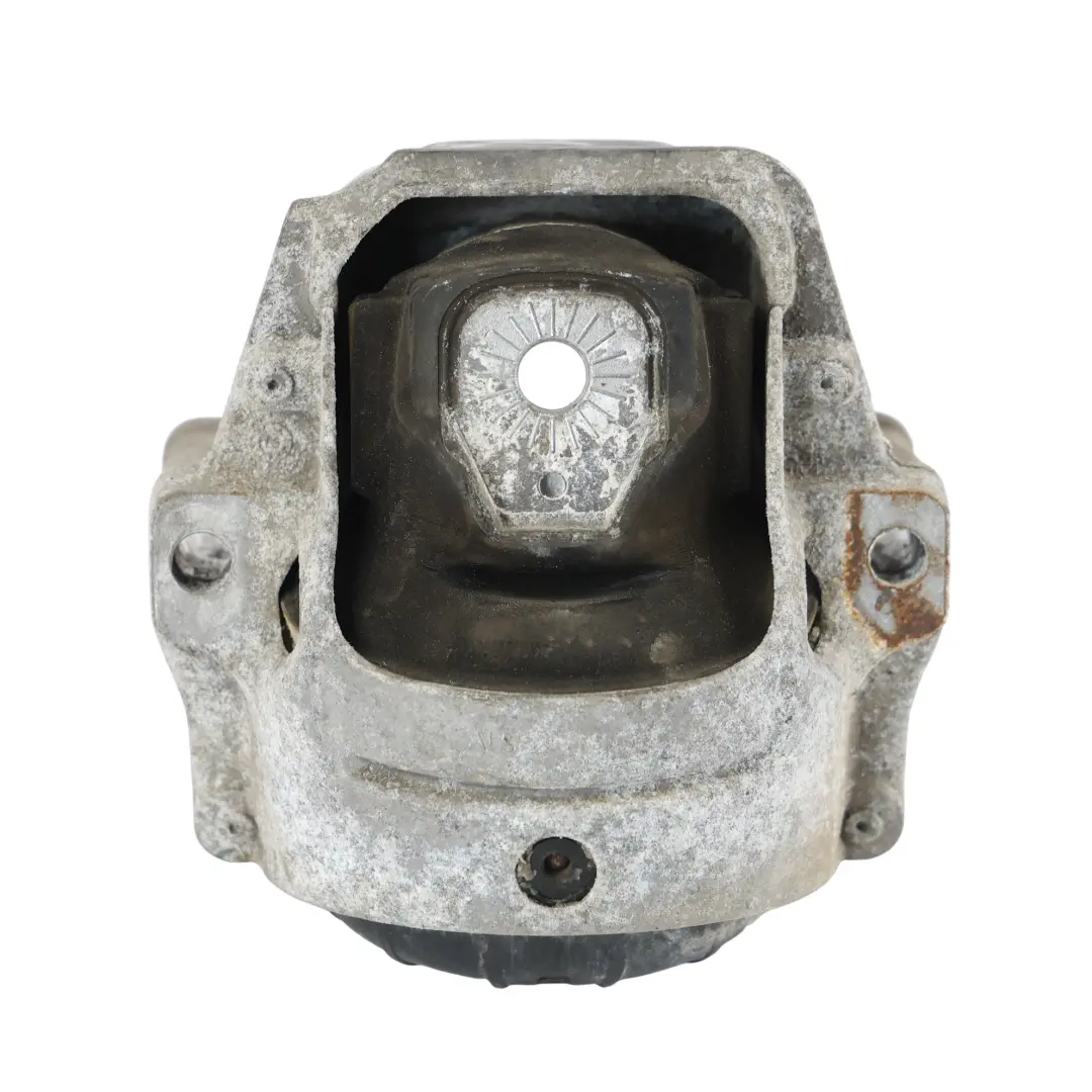 Benzina Supporto Staffa Motore Sinistro 8R0199381 per Audi A5 8T 2.0 TFSI con numero di parte 8R0199381AL Audi A5 8T 2.0 TFSI Benzina Supporto Staffa Motore Sinistro 8R0199381 - SKU 8R0199381AL - Numero di parte 8R0199381AL