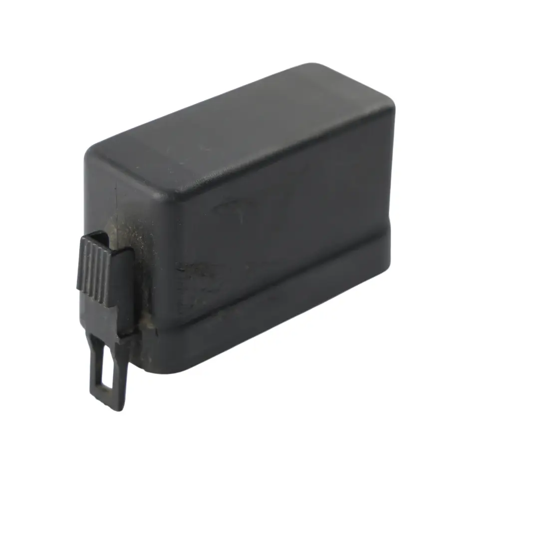 6J Scatola Fusibili Coperchio Tappo Pannello Superiore per Seat Ibiza con numero di parte 8R0915441 Seat Ibiza 6J Scatola Fusibili Coperchio Tappo Pannello Superiore - SKU 6R0915441 - Numero di parte 8R0915441