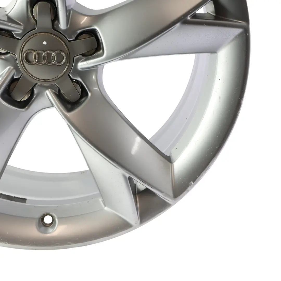 Cerchio Lega Grigio 19" 8.5J ET:32 Star Spoke per Audi A5 8T con numero di parte 8T0601025F Audi A5 8T Cerchio Lega Grigio 19" 8.5J ET:32 Star Spoke - SKU 8T0601025F-1 - Numero di parte 8T0601025F