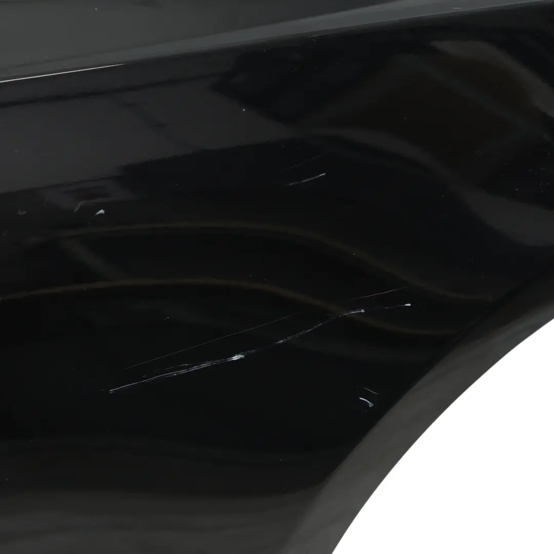 Panneau Latéral Avant Droite Aile Phantom Black Noir - Z9Y pour Audi A5 8T à propos du numéro de pièce 8T0821106H Audi A5 8T Panneau Latéral Avant Droite Aile Phantom Black Noir - Z9Y - SKU 8T0821106H-PHB - Numéro de pièce 8T0821106H
