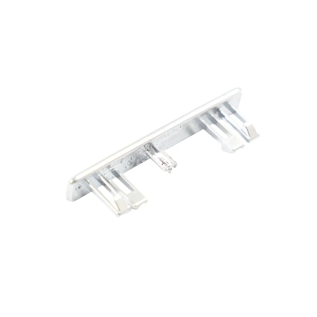Audi A5 8T Emblemat Schowka Deski Rozdzielczej Quattro Srebrny - SKU 8T0853191B-1 - Numer Części 8T0853191B