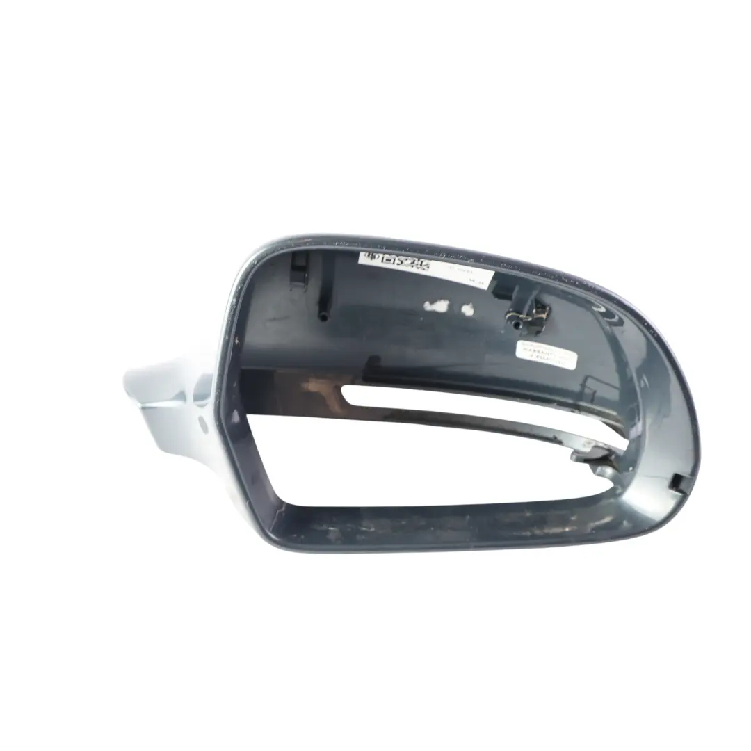 Coque Rétroviseur Droit Gris Météore Nacré Z7H pour Audi A3 S3 8P Q3 8U A6 C6 à propos du numéro de pièce 8T0857528D Audi A3 S3 8P Q3 8U A6 C6 Coque Rétroviseur Droit Gris Météore Nacré Z7H - SKU 8T0857528D-MGR - Numéro de pièce 8T0857528D