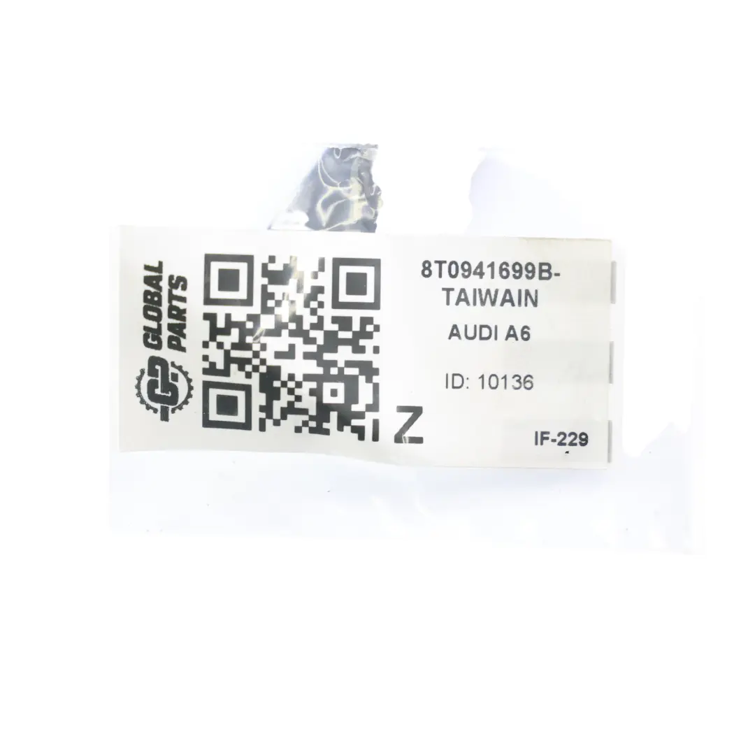 Audi A6 C6 Q5 8R Lampa Przeciwmgielna Przednia Lewa TAIWAN - SKU 8T0941699B-TAIWAIN - Numer Części 8T0941699B