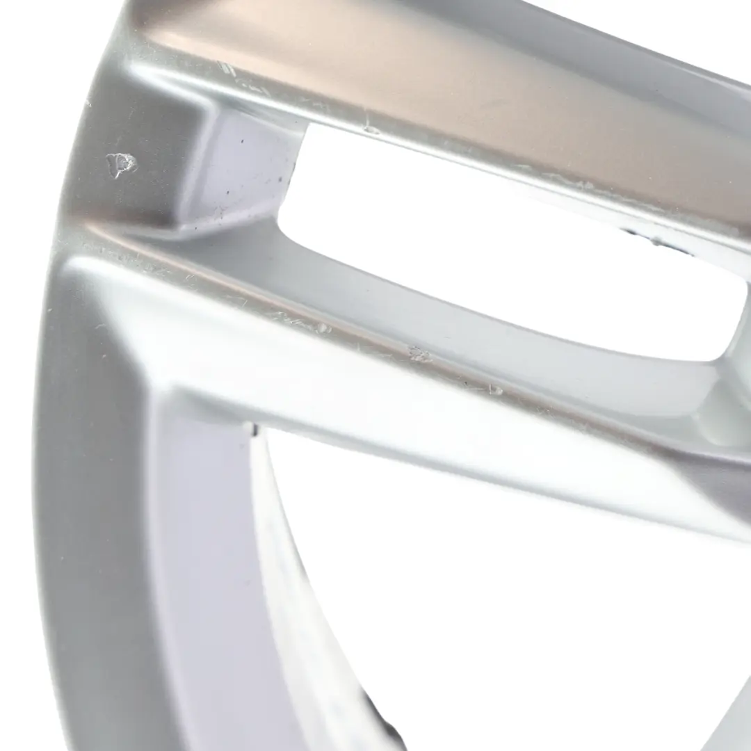 Argento Cerchio lega 18" 7J ET:43 Doppia Stella a Raggi per Audi Q3 8U con numero di parte 8U0601025AA Audi Q3 8U Argento Cerchio lega 18" 7J ET:43 Doppia Stella a Raggi - SKU 8U0601025AA-1 - Numero di parte 8U0601025AA