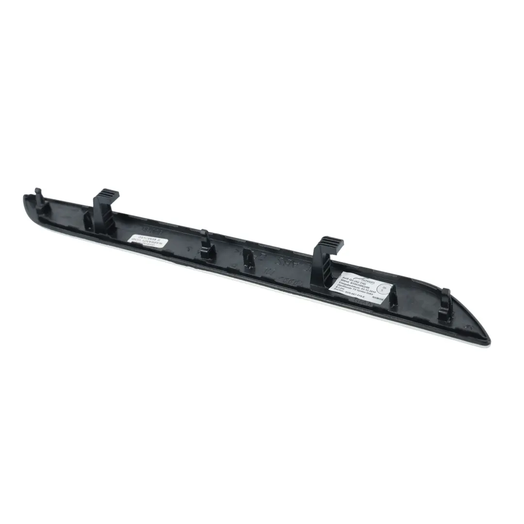 Tür Verkleidung Zierleiste Hinten Links Aluminium für Audi Q3 8U mit Teilenummer 8U0867419E Audi Q3 8U Tür Verkleidung Zierleiste Hinten Links Aluminium - SKU 8U0867419E - Teilenummer 8U0867419E