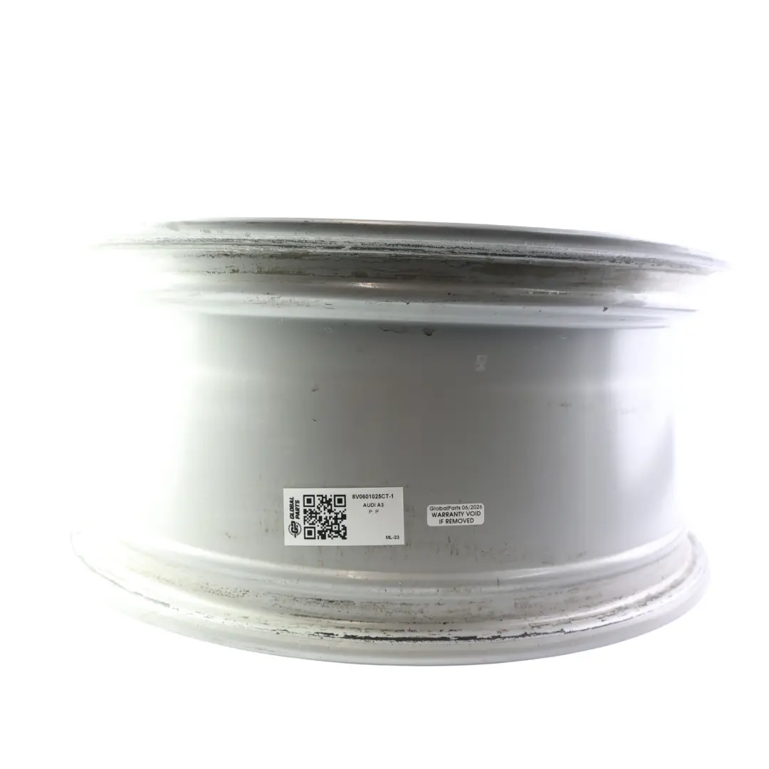 Srebrna Felga Aluminiowa 17" ET:51 7,5J do Audi A3 8V o numerze 8V0601025CT Audi A3 8V Srebrna Felga Aluminiowa 17" ET:51 7,5J - SKU 8V0601025CT-1 - Numer Części 8V0601025CT