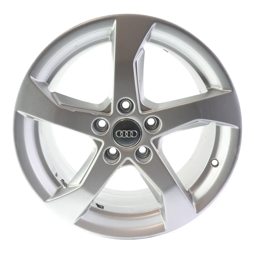 Audi A3 8V Jante argentée en alliage 17" ET:51 7,5J flèche l'étoile 8V0601025CT - SKU 8V0601025CT-2 - Numéro de pièce 8V0601025CT-2