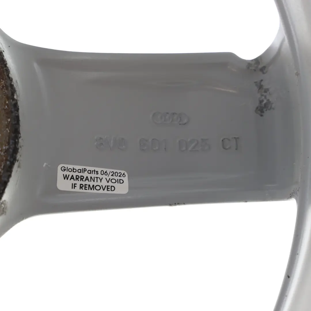 Jante argentée en alliage 17" ET:51 7,5J flèche l'étoile 8V0601025CT pour Audi A3 8V à propos du numéro de pièce 8V0601025CT-2 Audi A3 8V Jante argentée en alliage 17" ET:51 7,5J flèche l'étoile 8V0601025CT - SKU 8V0601025CT-2 - Numéro de pièce 8V0601025CT-2