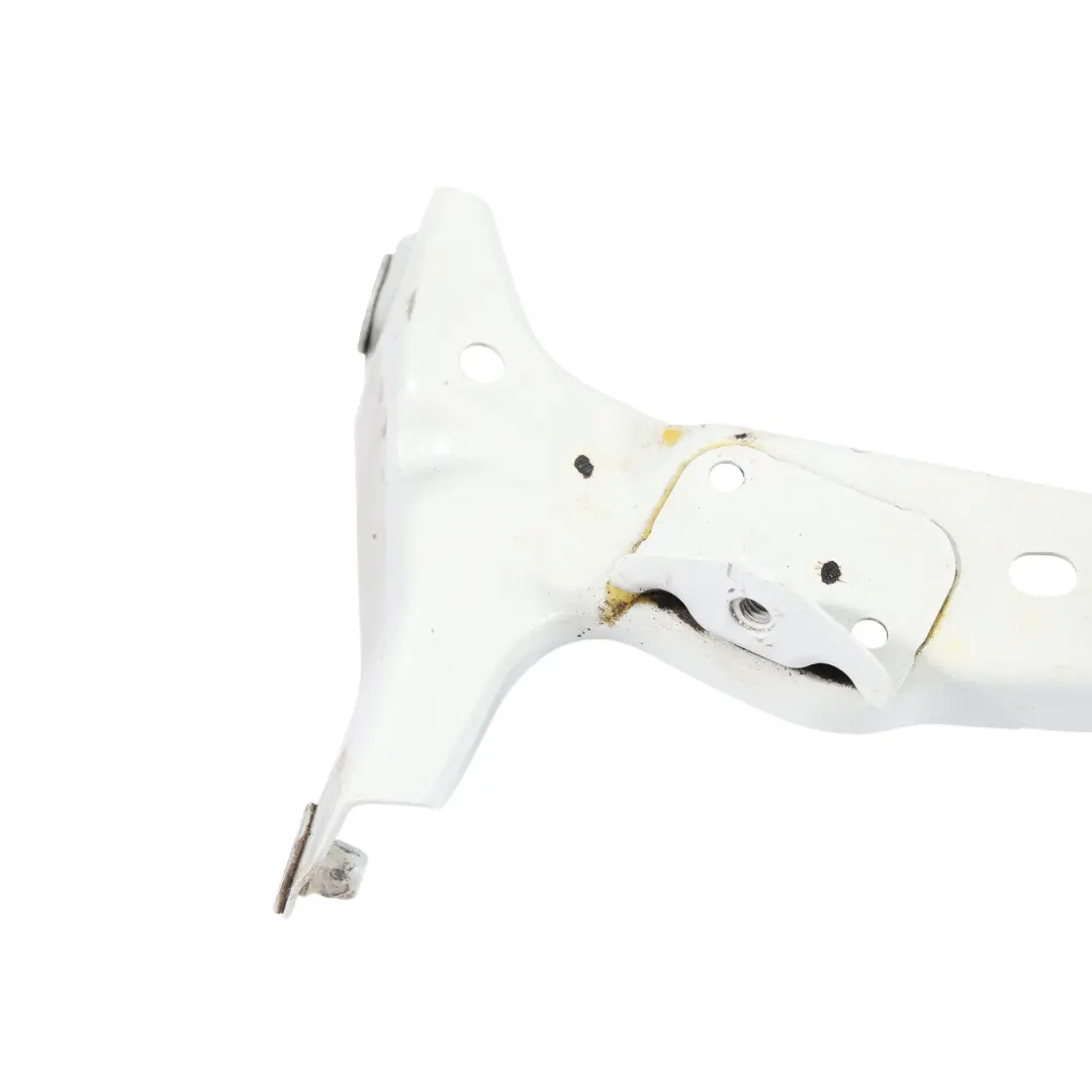Wing Fender Bracket Holder Mount Right O/S Candy White - B9A / F9E to Audi A3 S3 8V with Part number 8V0821136C Audi A3 S3 8V Wing Fender Bracket Holder Mount Right O/S Candy White - B9A / F9E - SKU 8V0821136C-CAN - Part number 8V0821136C