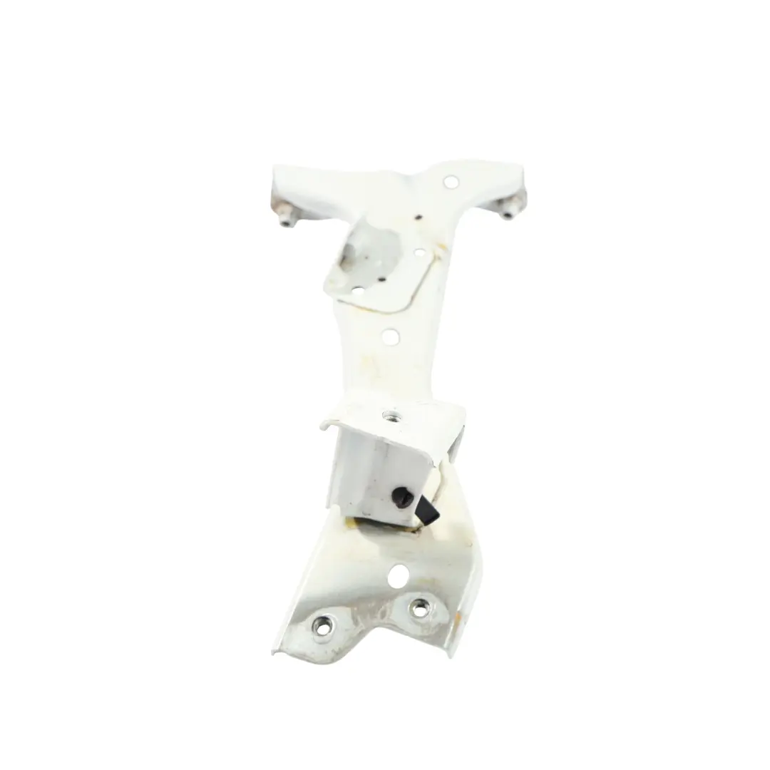 Audi A3 S3 8V Soporte Guardabarros Derecho Blanco Candy B9A F9E - SKU 8V0821136C-CAN - Número de pieza 8V0821136C