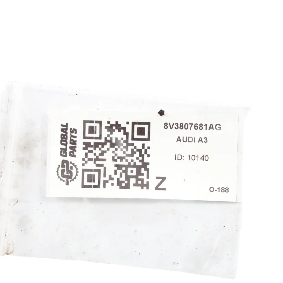 Rejilla Parachoques Delantero Luz Antiniebla Izquierda para Audi A3 8V con número de pieza 8V3807681AG Audi A3 8V Rejilla Parachoques Delantero Luz Antiniebla Izquierda - SKU 8V3807681AG - Número de pieza 8V3807681AG