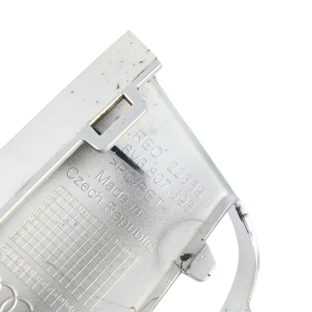 Rejilla Parachoques Delantero Derecho para Audi A3 8V con número de pieza 8V3807698 Audi A3 8V Rejilla Parachoques Delantero Derecho - SKU 8V3807698 - Número de pieza 8V3807698