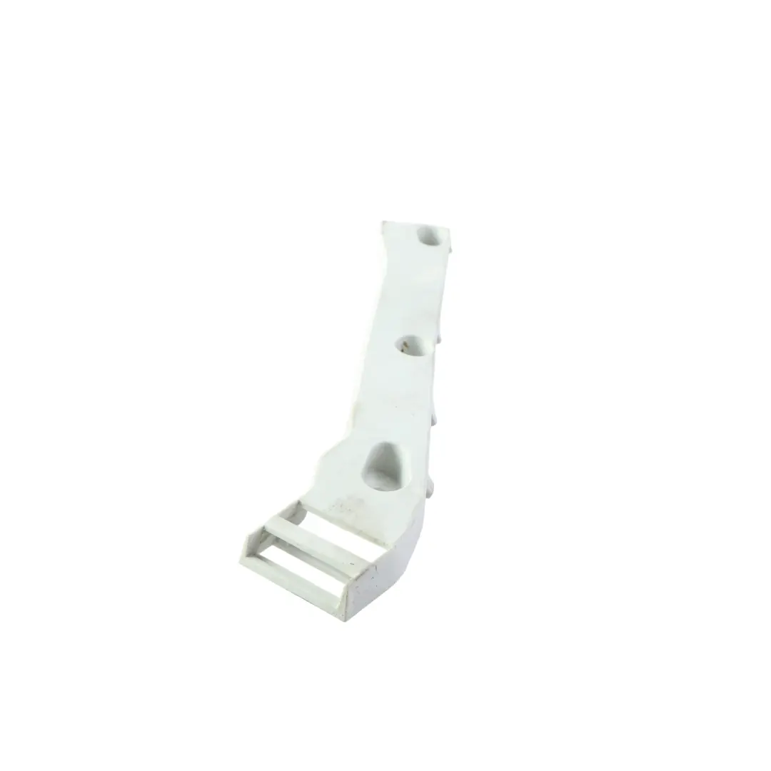 Ford Kuga C394 Soporte Montaje Parachoques Trasero Izquierdo 8V4117E851A - SKU 8V41-17E851-A - Número de pieza 8V41-17E851-A