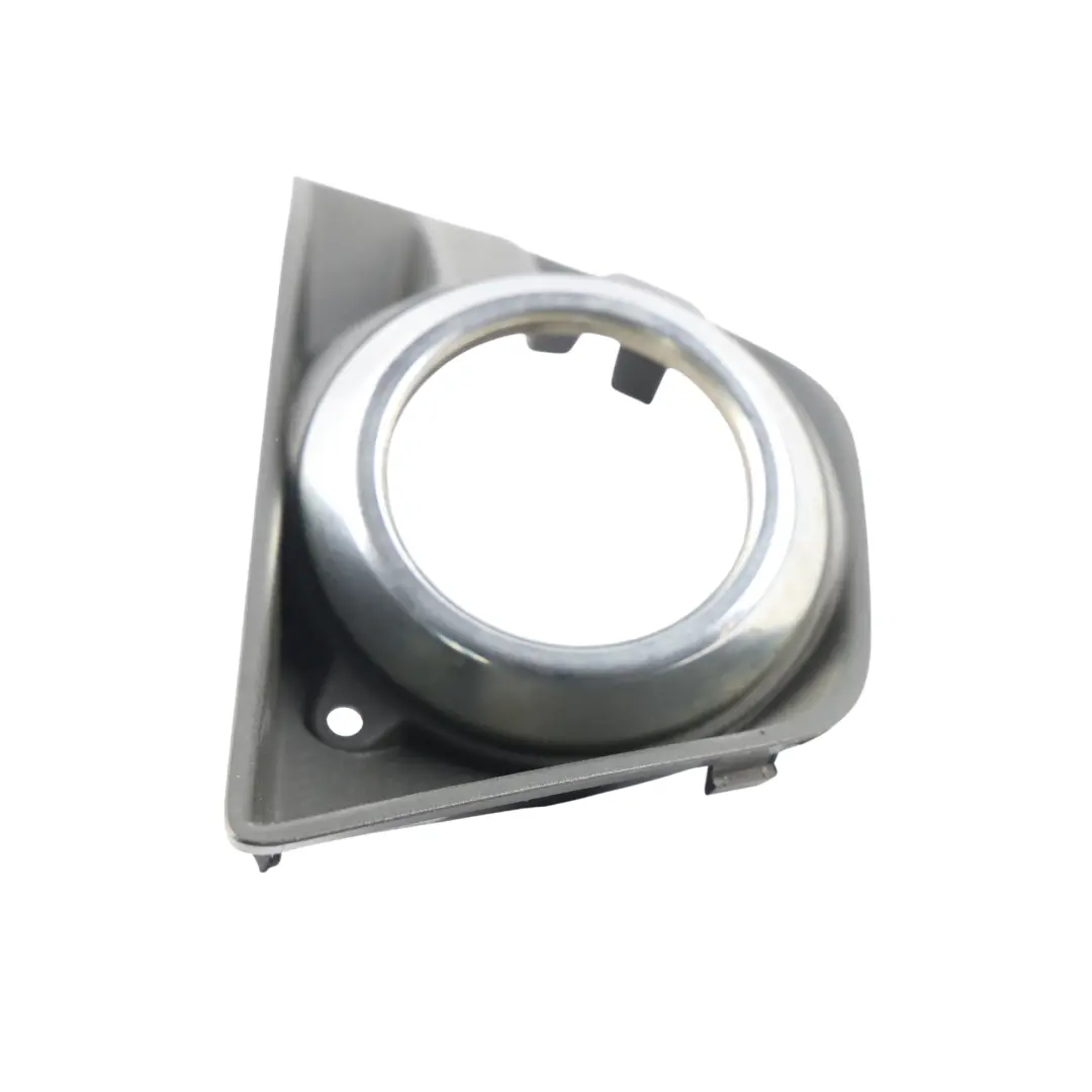 C394 Osłona Lampy Przeciwmgielnej Przednia Lewa do Ford Kuga o numerze 8V41-19953-A Ford Kuga C394 Osłona Lampy Przeciwmgielnej Przednia Lewa - SKU 8V41-19953-A - Numer Części 8V41-19953-A