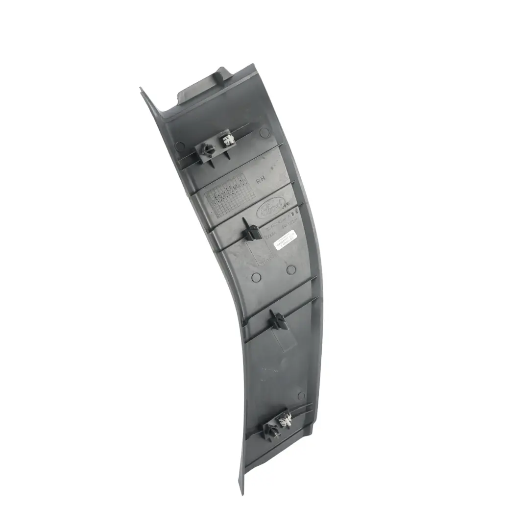 C394 Moldura Pilar D Maletero Panel Derecho para Ford Kuga con número de pieza 8V41-S31006-ABW Ford Kuga C394 Moldura Pilar D Maletero Panel Derecho - SKU 8V41-S31006-ABW - Número de pieza 8V41-S31006-ABW
