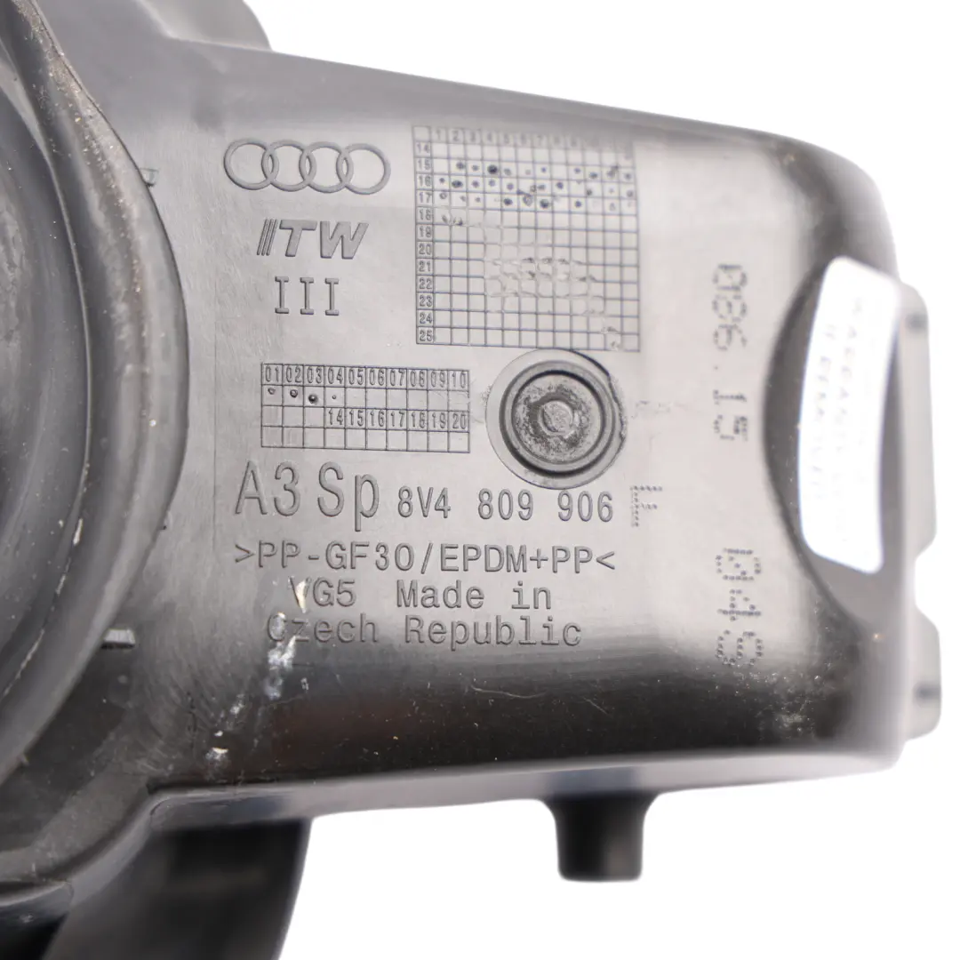 Audi A3 S3 RS3 8V Klapka Wlewu Paliwa Obudowa - SKU 8V4809906F - Numer Części 8V4809906F