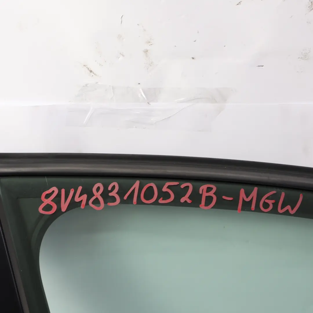 Tür Vorne Rechts Gletscherweiß Perleffekt S9R für Audi A3 8V mit Teilenummer 8V4831052B Audi A3 8V Tür Vorne Rechts Gletscherweiß Perleffekt S9R - SKU 8V4831052B-MGW - Teilenummer 8V4831052B