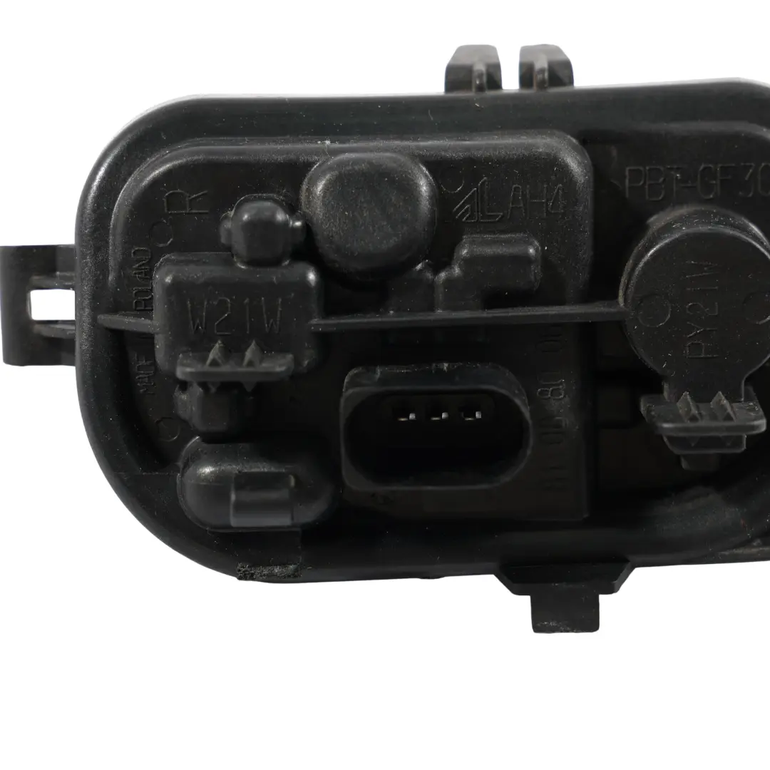 Audi A3 S3 8V Oprawa Żarówek Lampy Tylnej Prawa - SKU 8V4945258 - Numer Części 8V4945258