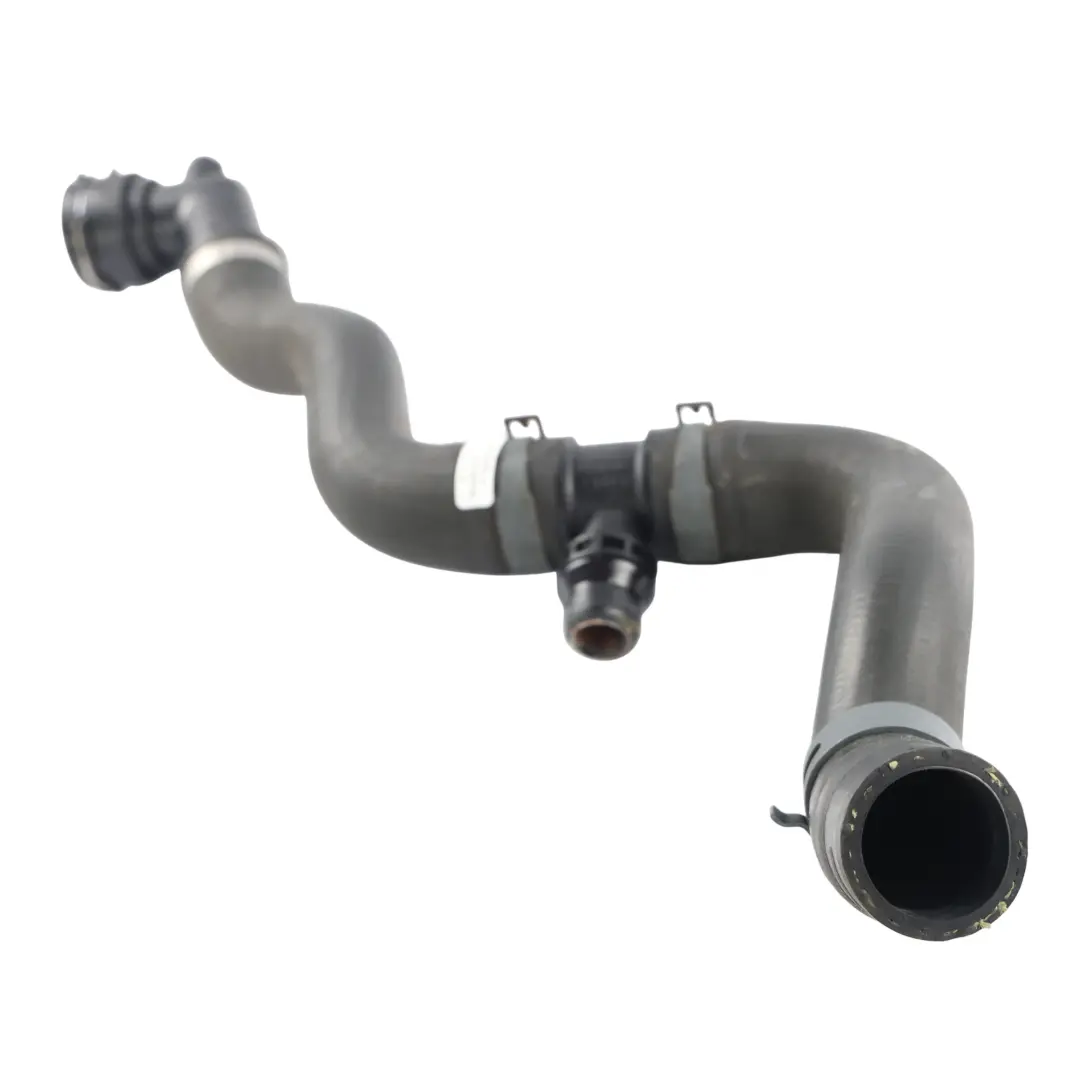 Tubo Condotto Liquido Refrigerante per Audi A4 B9 8W A5 S5 F5 con numero di parte 8W0122055N Audi A4 B9 8W A5 S5 F5 Tubo Condotto Liquido Refrigerante - SKU 8W0122055N - Numero di parte 8W0122055N
