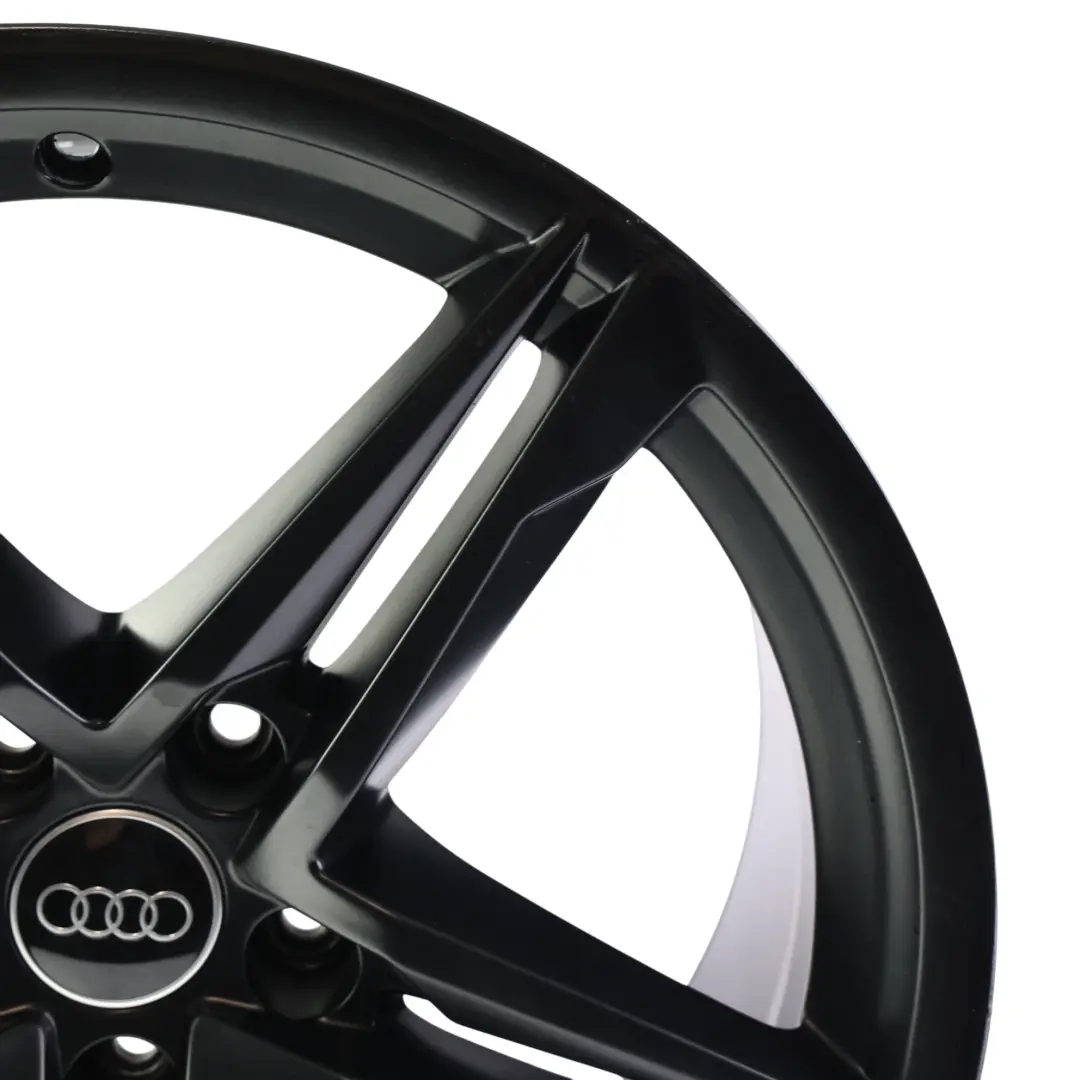 Jante Alliage Argent 18" 8.5J ET:29 pour Audi A5 S5 F5 à propos du numéro de pièce 8W0601025DE Audi A5 S5 F5 Jante Alliage Argent 18" 8.5J ET:29 - SKU 8W0601025DE-7 - Numéro de pièce 8W0601025DE