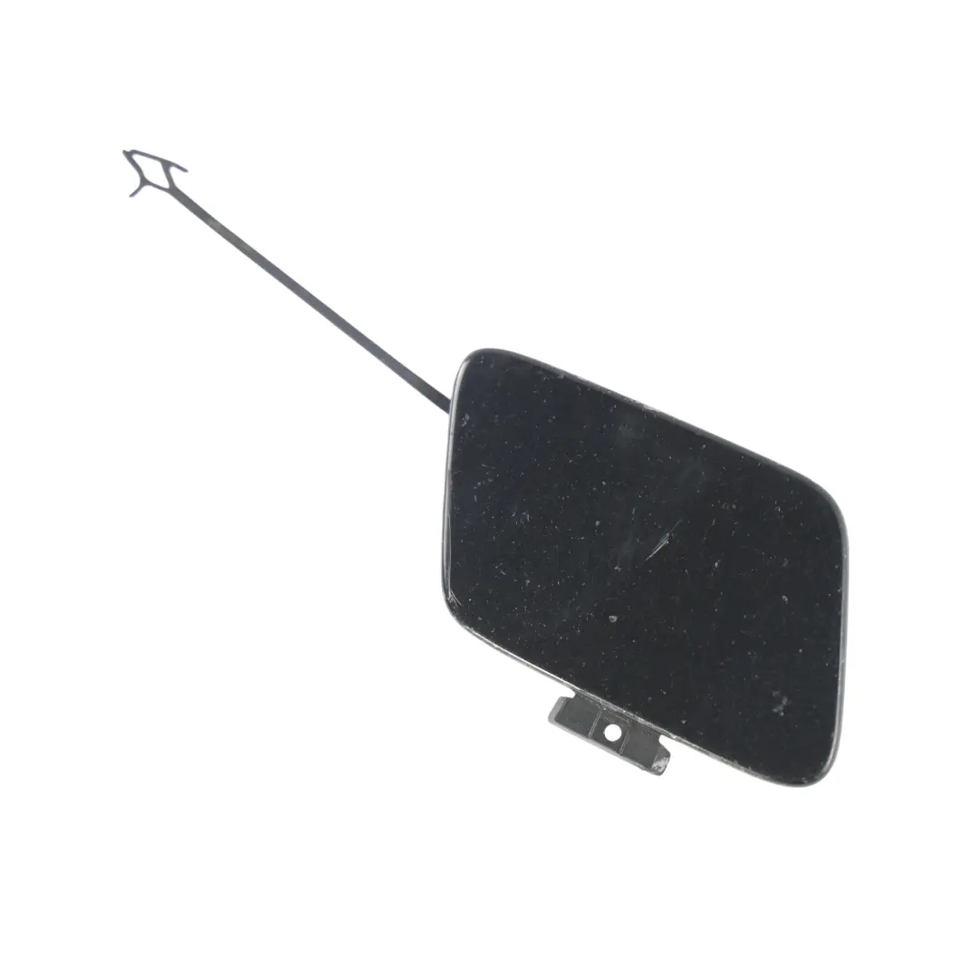 Zaślepka Haka Zderzaka Przód Czarny Metaliczny Y9B do Audi A4 B9 o numerze 8W0807241 Audi A4 B9 Zaślepka Haka Zderzaka Przód Czarny Metaliczny Y9B - SKU 8W0807241-BBL - Numer Części 8W0807241