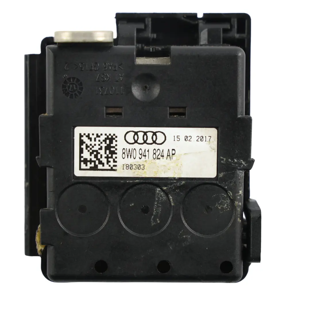 Boîtier Fusibles Borne Distribution Batterie pour Audi A4 B9 A5 F5 à propos du numéro de pièce 8W0941824AP Audi A4 B9 A5 F5 Boîtier Fusibles Borne Distribution Batterie - SKU 8W0941824AP - Numéro de pièce 8W0941824AP