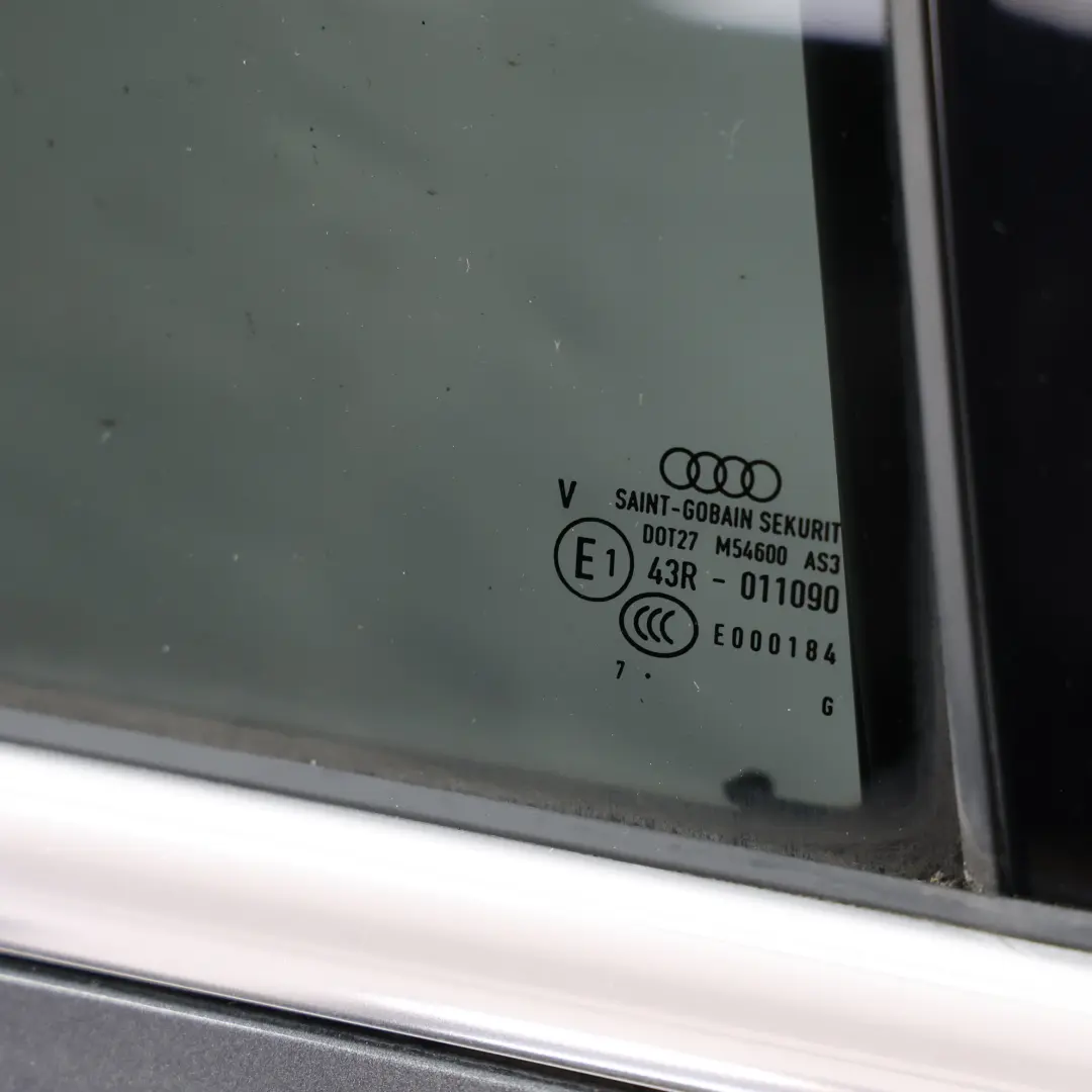 Puerta Trasera Derecha Gris Daytona Perlado - Z7S para Audi A4 S4 B9 Avant con número de pieza 8W9833052E Audi A4 S4 B9 Avant Puerta Trasera Derecha Gris Daytona Perlado - Z7S - SKU 8W9833052E-DGR - Número de pieza 8W9833052E