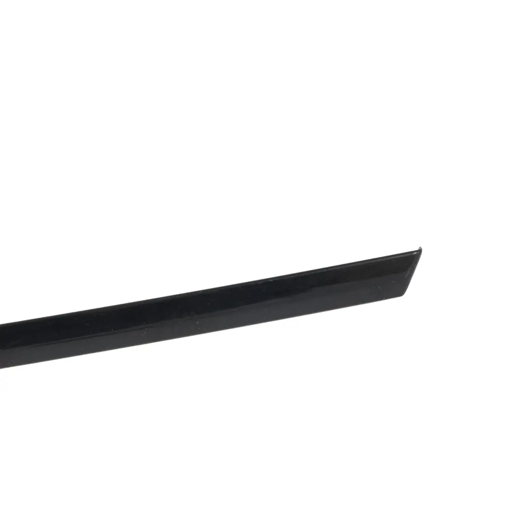 Audi S4 B9 Moldura Guía Ventana Trasera Derecha 8W9839644A Negro Brillante - SKU 8W9839644D - Número de pieza 8W9839644D