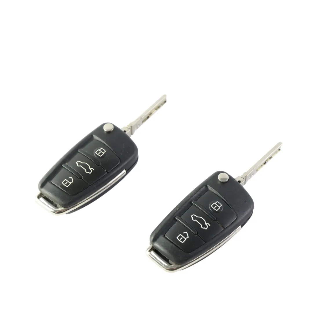 Audi A1 8X A5 8T Kluczyk Pilot Zestaw x2 - SKU 8X0837220D-1 - Numer Części 8X0837220D