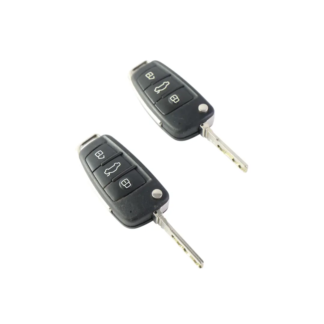 Kluczyk Pilot Zestaw x2 do Audi A1 8X A5 8T o numerze 8X0837220D Audi A1 8X A5 8T Kluczyk Pilot Zestaw x2 - SKU 8X0837220D-1 - Numer Części 8X0837220D