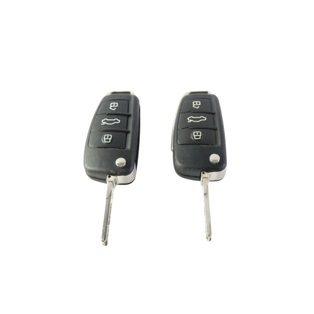 Telecomando Chiave Pieghevole 3 Pulsanti Set x2 per Audi A1 8X A5 8T con numero di parte 8X0837220D Audi A1 8X A5 8T Telecomando Chiave Pieghevole 3 Pulsanti Set x2 - SKU 8X0837220D-1 - Numero di parte 8X0837220D