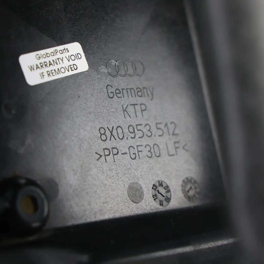 Osłona Kolumny Kierownicy Czarna do Audi A1 8X o numerze 8X0953512D Audi A1 8X Osłona Kolumny Kierownicy Czarna - SKU 8X0953512D - Numer Części 8X0953512D