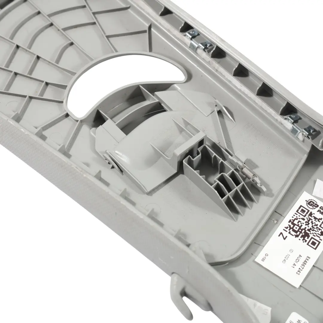 Audi A1 8X Panel Moldura Pilar B Superior Izquierdo Gris Titanio - SKU 8X4867243 - Número de pieza 8X4867243