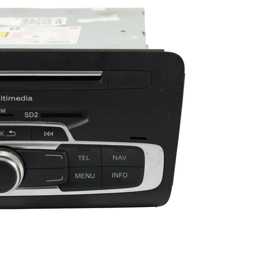 Unidad Multimedia CD Estéreo Harman Becker para Audi A1 8X con número de pieza 8XA035670D Audi A1 8X Unidad Multimedia CD Estéreo Harman Becker - SKU 8XA035670D - Número de pieza 8XA035670D