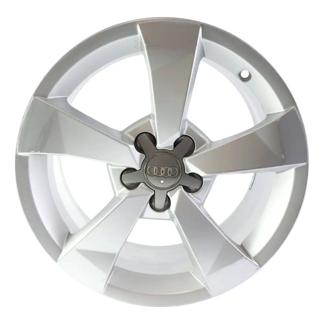 Jante en alliage argenté 16" 7J ET:34 Star Spoke pour Audi A1 8X à propos du numéro de pièce 8XA601025A Audi A1 8X Jante en alliage argenté 16" 7J ET:34 Star Spoke - SKU 8XA601025A-2 - Numéro de pièce 8XA601025A