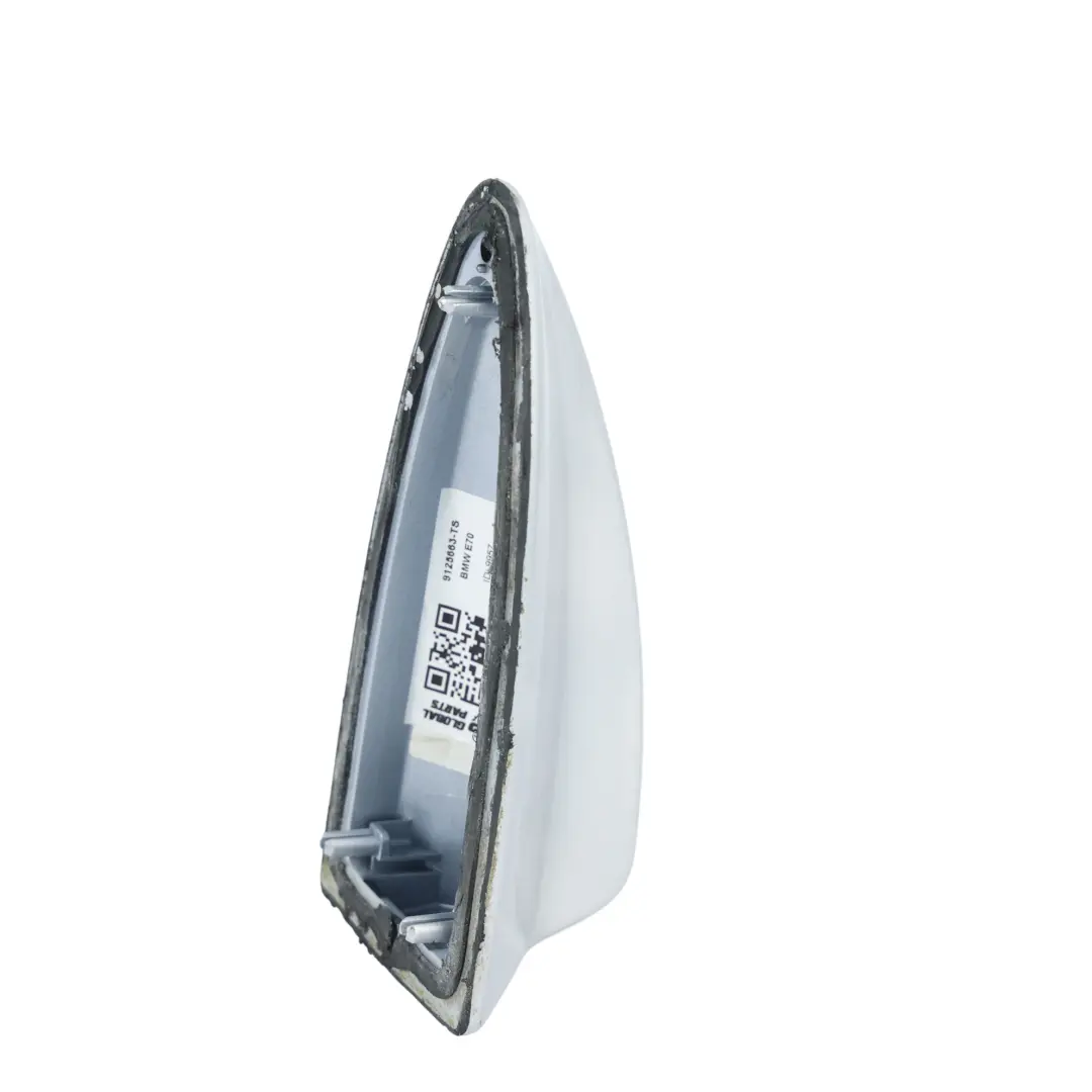 Antena Dachowa Rekin Pusta Obudowa Titansilber - 354 do BMW F11 X3 F25 o numerze 9125663 BMW F11 X3 F25 Antena Dachowa Rekin Pusta Obudowa Titansilber - 354 - SKU 9125663-TS - Numer Części 9125663