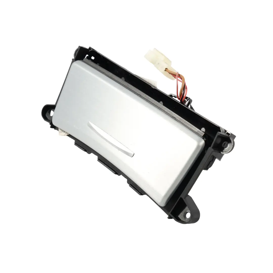 Tapa Cenicero Consola Central Plateado para BMW Z4 E89 con número de pieza 9129243 BMW Z4 E89 Tapa Cenicero Consola Central Plateado - SKU 9129243-4 - Número de pieza 9129243