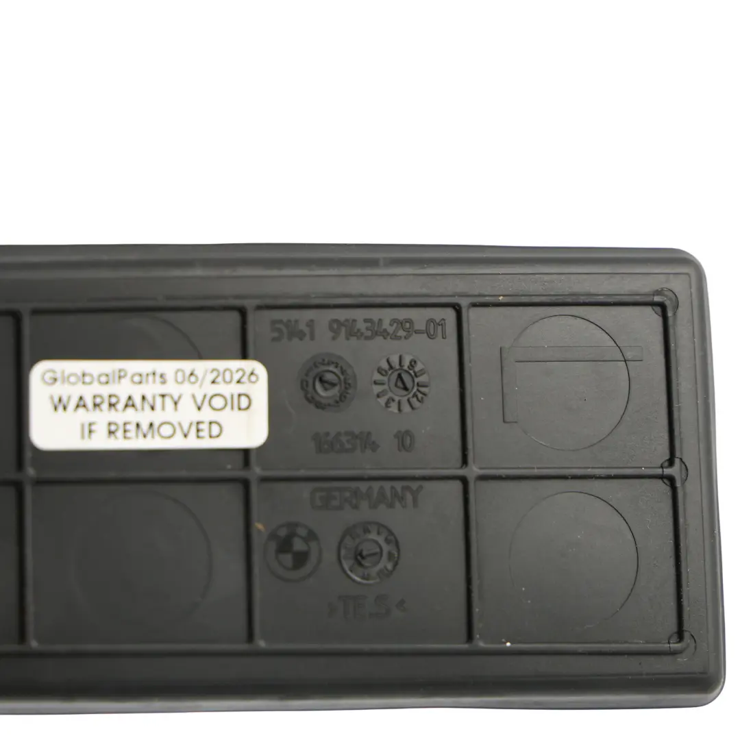 Inserto Pannello Console Centrale Gomma per BMW F01 F02 F04 E88 con numero di parte 9143429 BMW F01 F02 F04 E88 Inserto Pannello Console Centrale Gomma - SKU 9143429 - Numero di parte 9143429