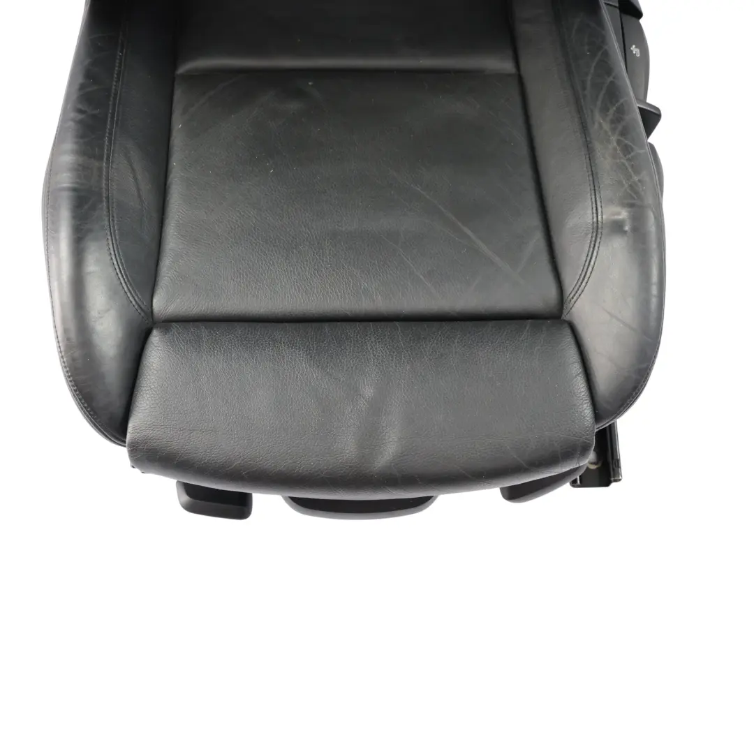 Sedile Anteriore M Sport Sinistro Pelle Nera Boston per BMW E88 Convertible con numero di parte 9145607 BMW E88 Convertible Sedile Anteriore M Sport Sinistro Pelle Nera Boston - SKU 9145607-2 - Numero di parte 9145607