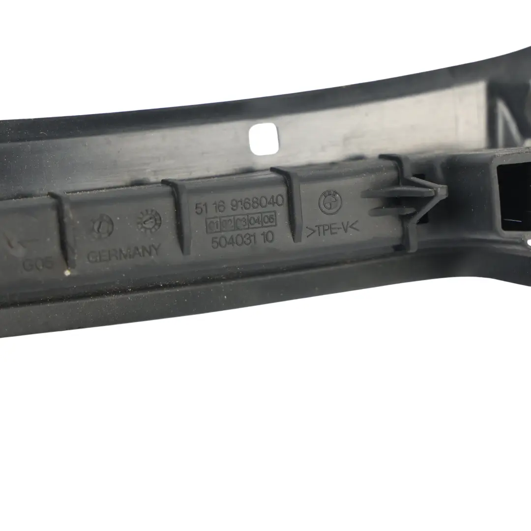 Osłona Listwy Lusterka Wewnętrznego Tylna Prawa do BMW G20 G21 o numerze 9168040 BMW G20 G21 Osłona Listwy Lusterka Wewnętrznego Tylna Prawa - SKU 9168040 - Numer Części 9168040