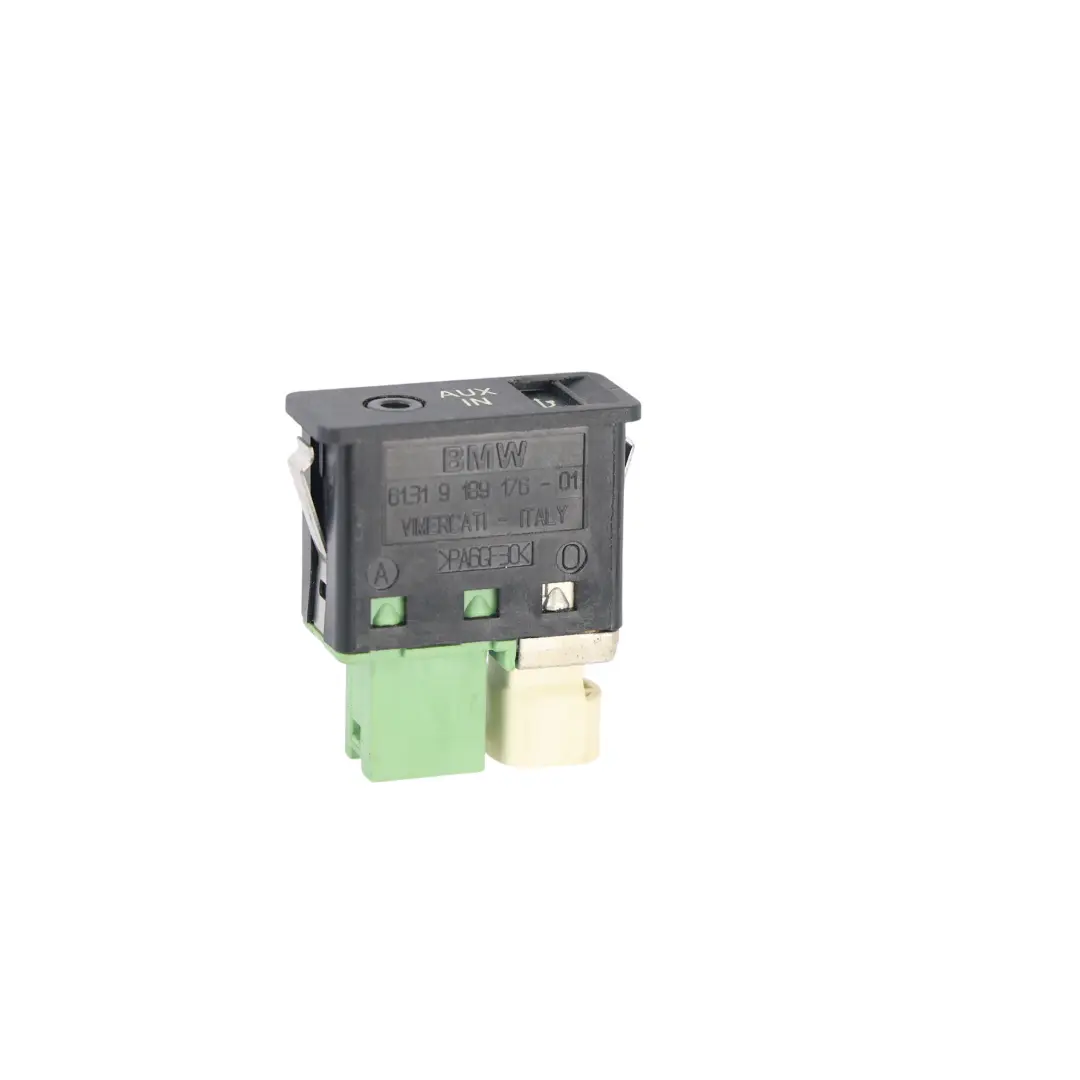 BMW E60 E87 E90 E91 X5 E70 USB AUX Buchse Steckdose Anschluss - SKU 9189176 - Teilenummer 9189176