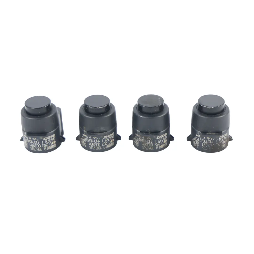 Sensore Parcheggio PDC Nero Zaffiro 475 SET per BMW E87 E90 E91 Mini R55 R60 con numero di parte 9196705 BMW E87 E90 E91 Mini R55 R60 Sensore Parcheggio PDC Nero Zaffiro 475 SET - SKU 9196705-BS1 - Numero di parte 9196705