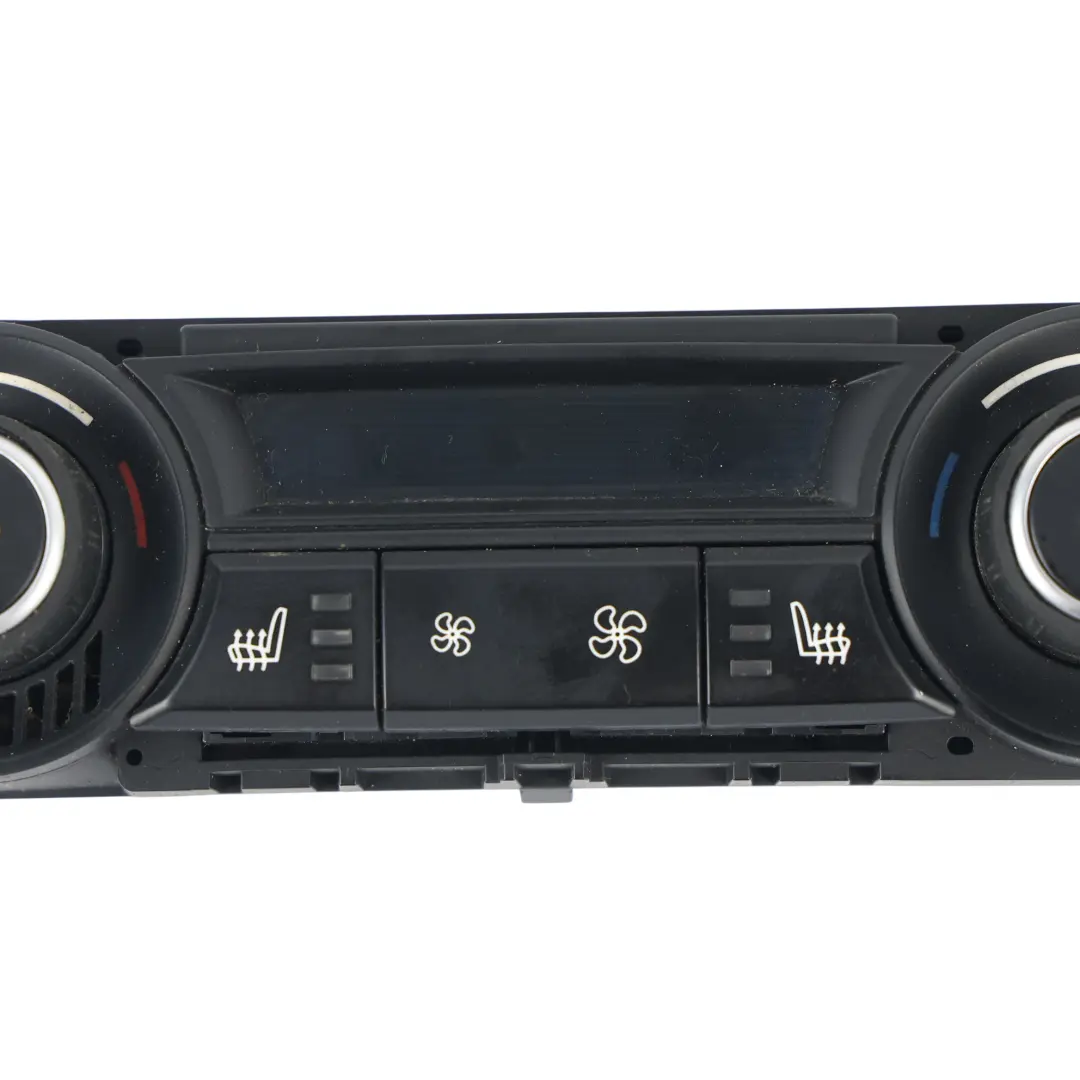 Interruttore Climatizzatore Aria Posteriore per BMW X5 E70 X6 E71 con numero di parte 9215515 BMW X5 E70 X6 E71 Interruttore Climatizzatore Aria Posteriore - SKU 9215515 - Numero di parte 9215515